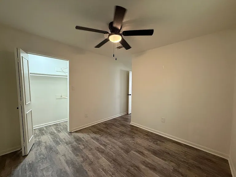 255 S Hicks St — Photo 9
