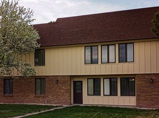 700 W 7th St, Chadron, NE 69337
