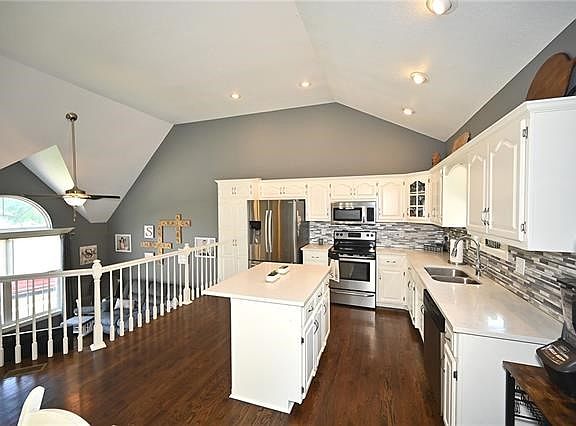 3rd image of 13350 Timber Park Dr