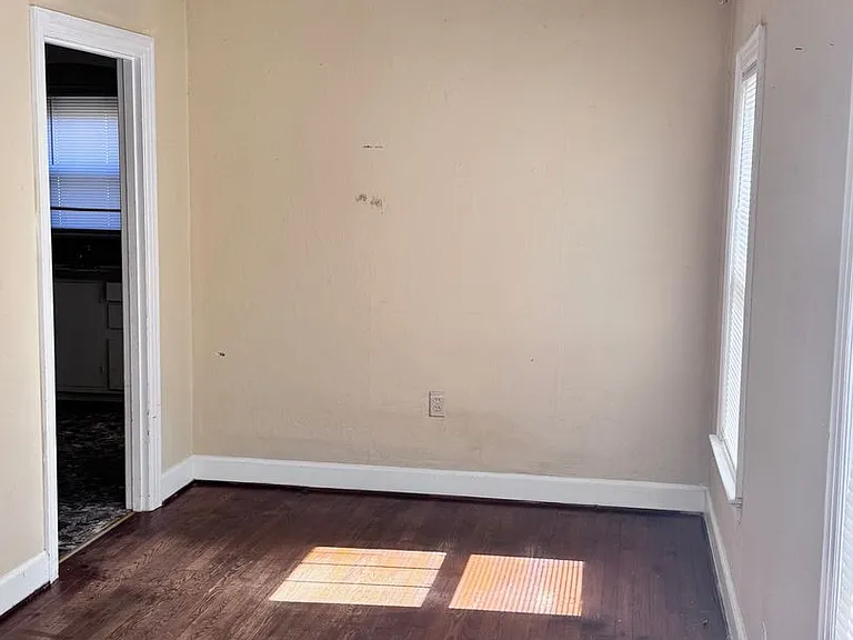 1809 S Buchanan St — Photo 6