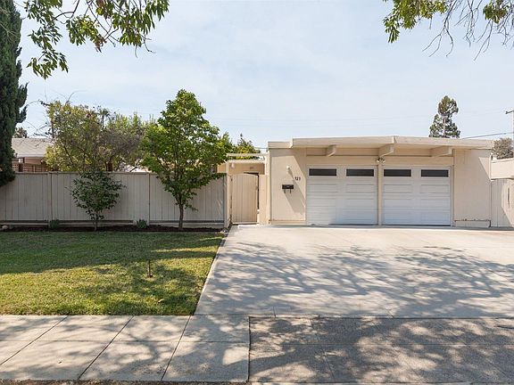 2nd image of 923 S Tantau Ave