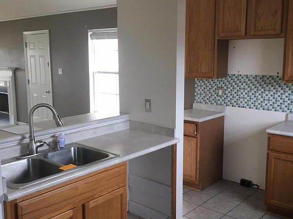 5th image of 18275 Tarabrooke Dr