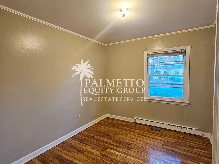 2307 Maywood St — Photo 7