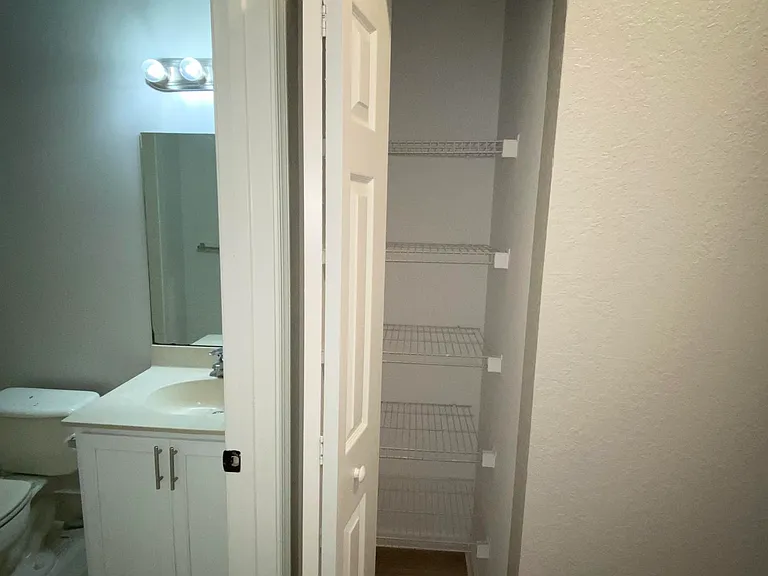 1215 Rosegate Blvd — Photo 34