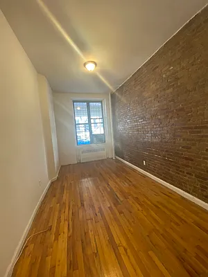 Rented by Bond New York | media 2