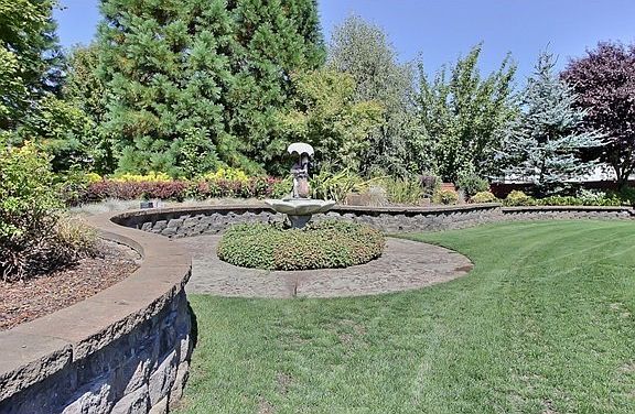 3rd image of 2347 Glen Kerry Ct SE