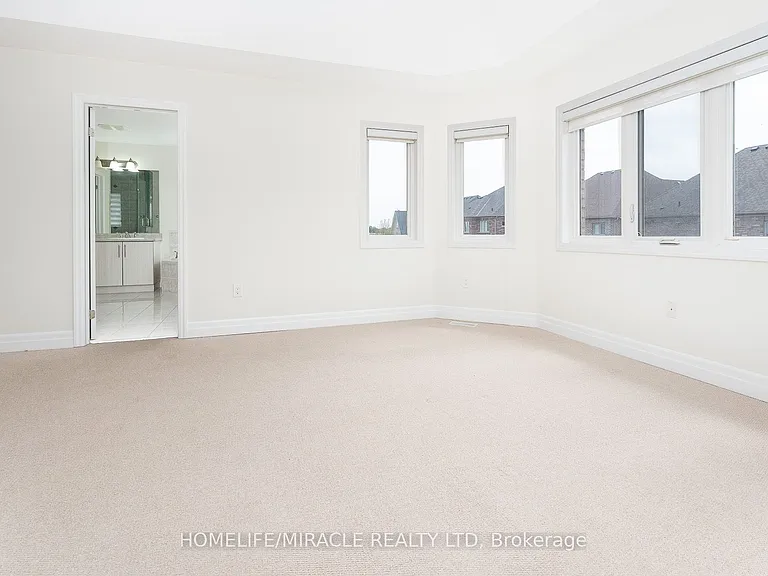 7 Nicort Rd — Photo 31