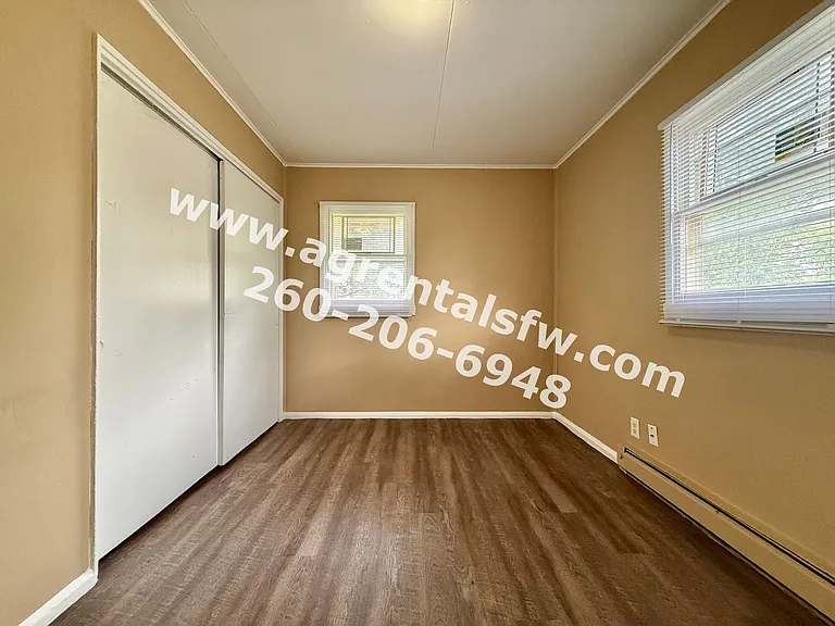 4920 Oliver St — Photo 10
