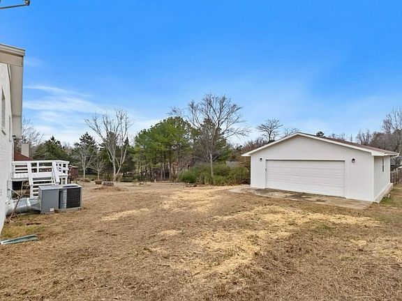 5th image of 16504 Cypress Ln
