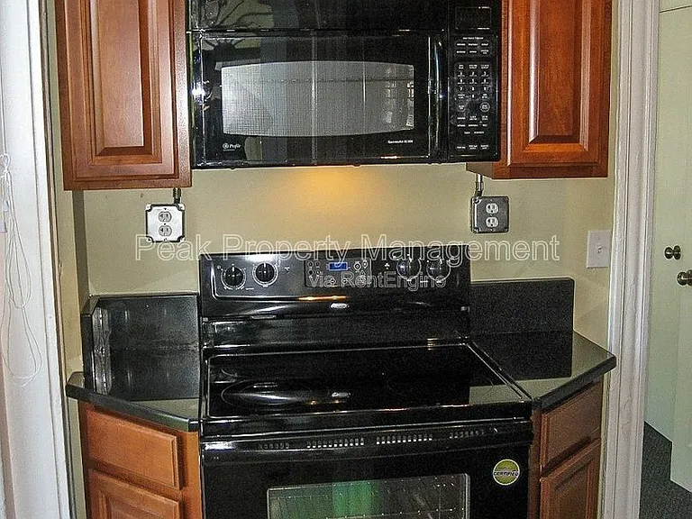 511 Ryland St #2 — Photo 7
