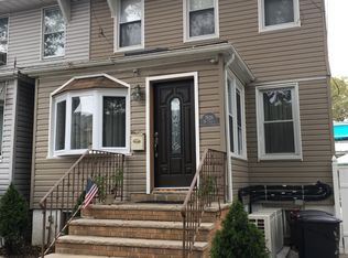 7826 76th St, Ridgewood, NY 11385