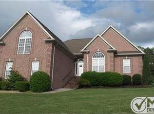 4007 Luchan Dr, Lebanon, TN 37087