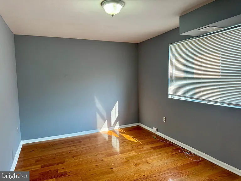1323 E Upsal St #1 — Photo 14