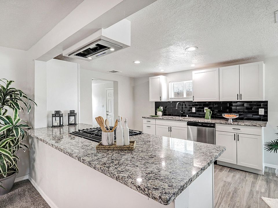 1st image of 5002 La Cienega St NW