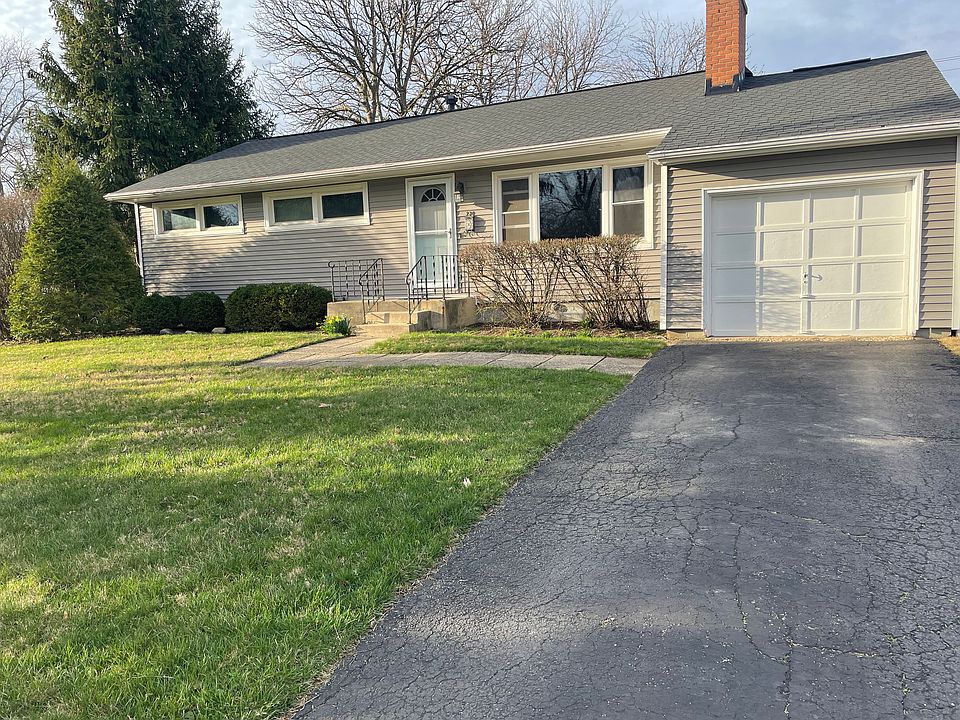 1st image of 230 E Stanton Ave