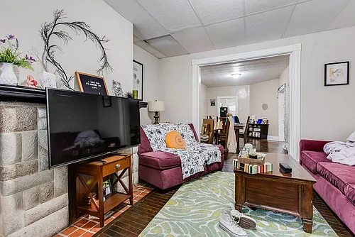 24 - 406 Kingsboro Photo 1