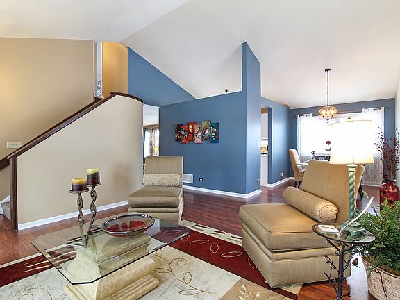5th image of 2475 Deerfield Dr