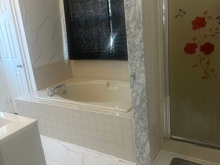409 Pewter Ct — Photo 21