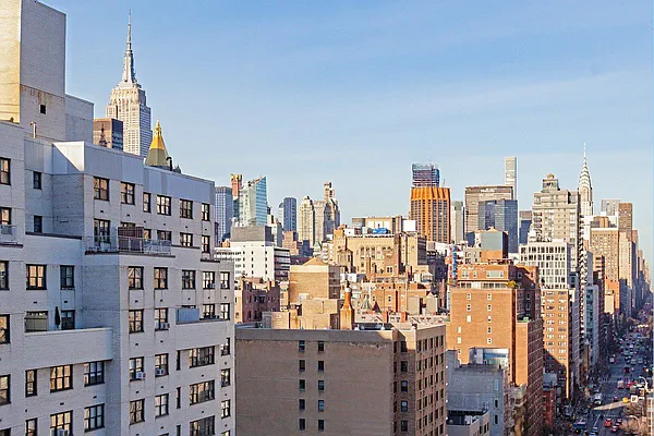 Sold by Karen Pollack, LREB | media 20