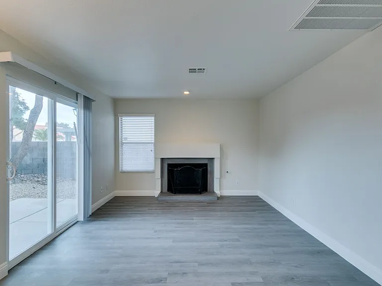 1738 Toltec Cir — Photo 18
