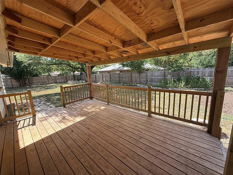 1510 Glen Burnie Dr — Photo 9