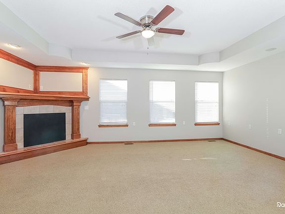 5th image of 732 Chelsea Ct