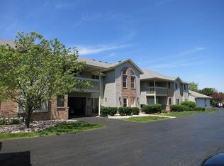 3651 E Barbara Ct APT 7, Oak Creek, WI 53154