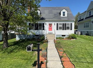 122 Tazewell Ave, Tazewell, VA 24651