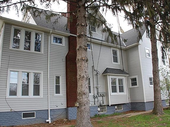 3rd image of 3629 Rocky River Dr