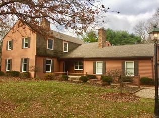 18 Victoria Dr, New Castle, PA 16105