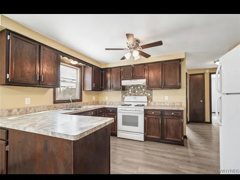 651 E And West Rd #1 — Photo 11