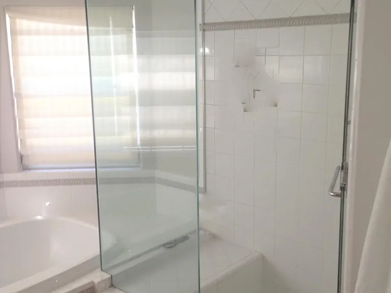 1069 Cherry Ave — Photo 3