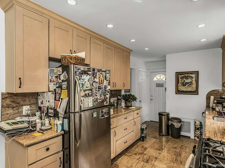 53 Carnation Ave #A — Photo 8