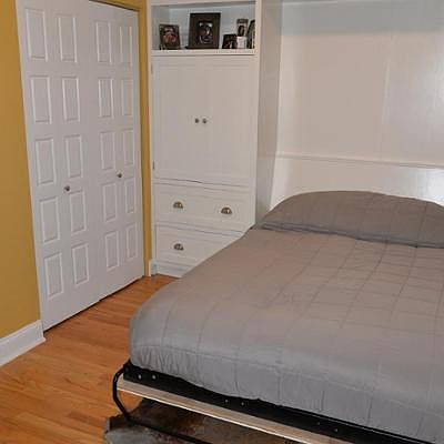1st image of 1542 N Wood St #A