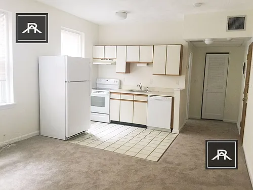 1425 Commonwealth Ave #304 Photo 1