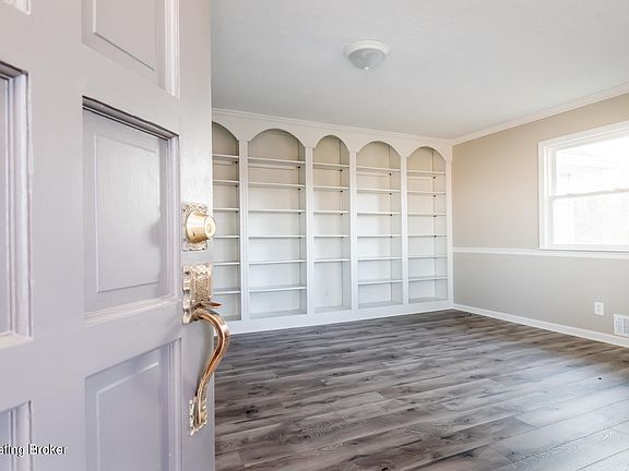 3rd image of 3605 Westmeadow Ct