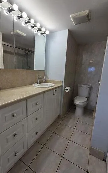 4030 Rexford Rd #403 — Photo 9