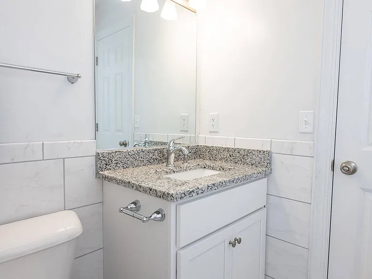 Lake Princess Anne Apartments — Photo 20