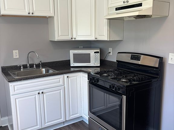 5th image of 515 Fargo Ave #3