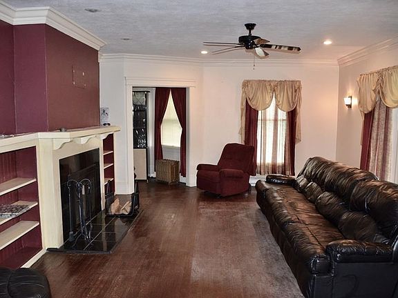 2nd image of 10611 Drexel Ave