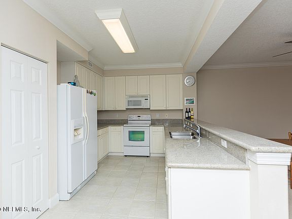 5th image of 60 Surfview Dr APT 207