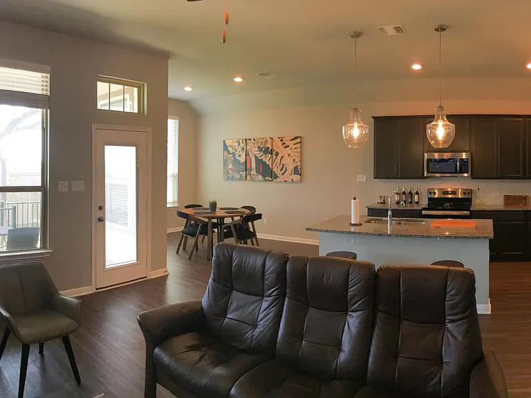 3948 Aransas Dr — Photo 5