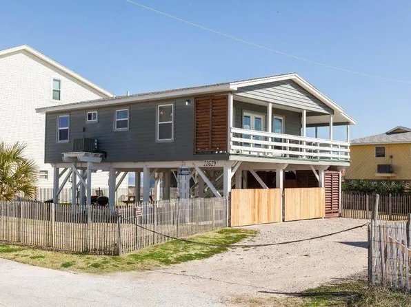 22629 Kennedy Dr, Galveston, TX 77554