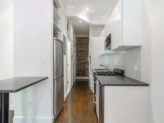 5th image of 58 E 3rd St APT 9