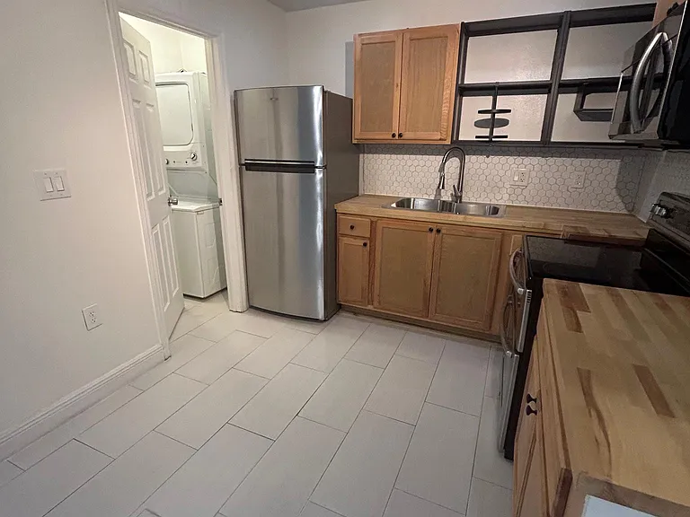 4115 S Semoran Blvd #16 — Photo 6