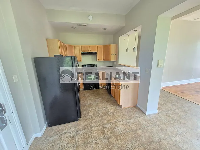 424 Emma St #301 — Photo 3