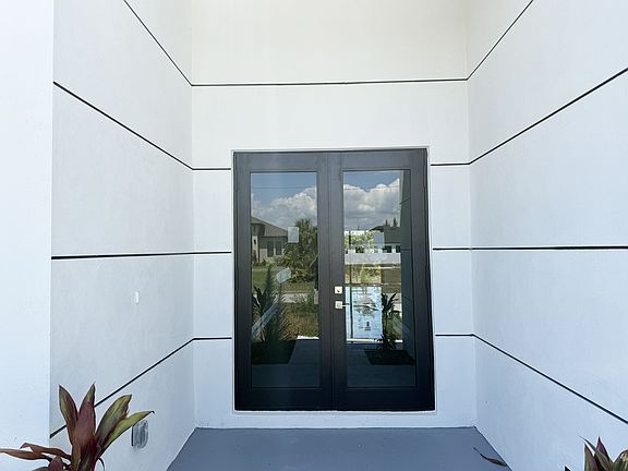3rd image of 2726 NW 41st Pl