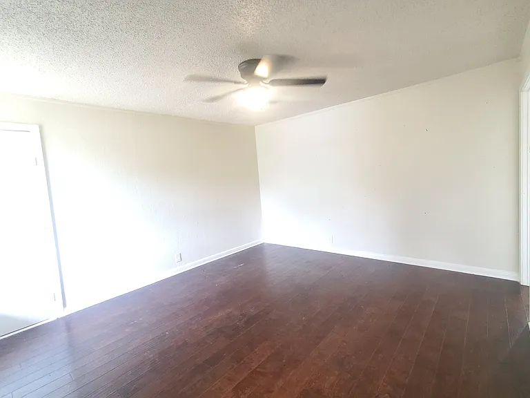 1232 Cameron St — Photo 5