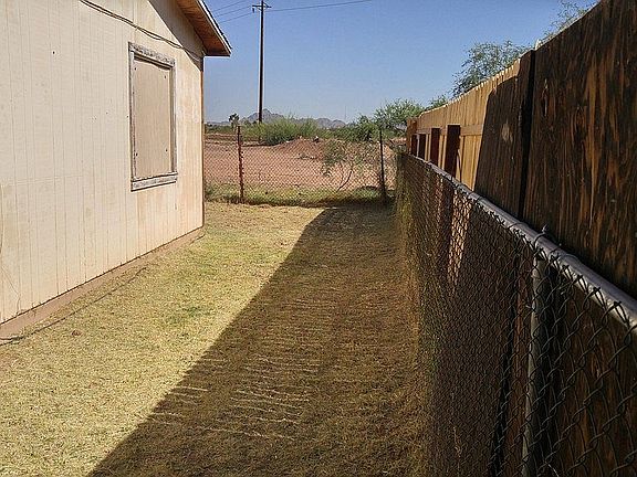 3714 East side of house