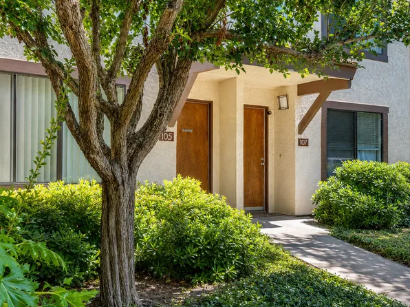 105 Del Valle Cir, El Sobrante, CA 94803
